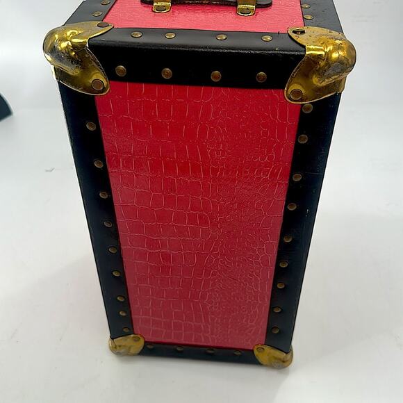 Vintage Red Buxton faux alligator and faux wood lined mini trunk/train case - Picture 13 of 16